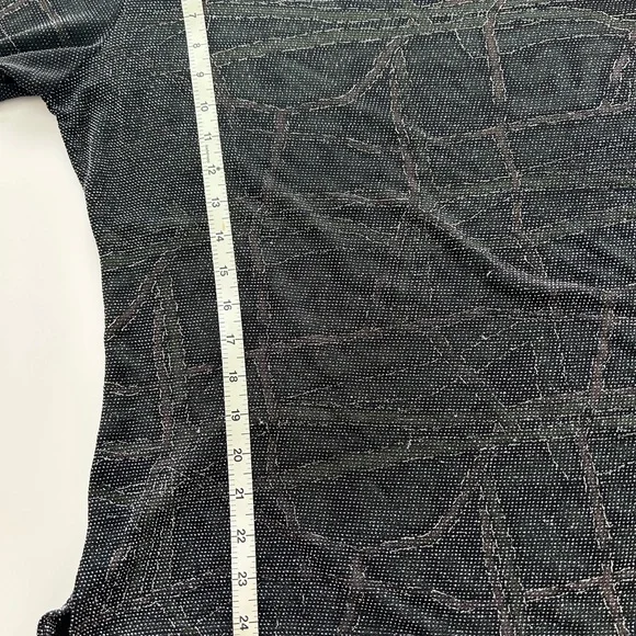 Chico’s Design Women’s Metallic Top Size 3 - Picture 5 of 6